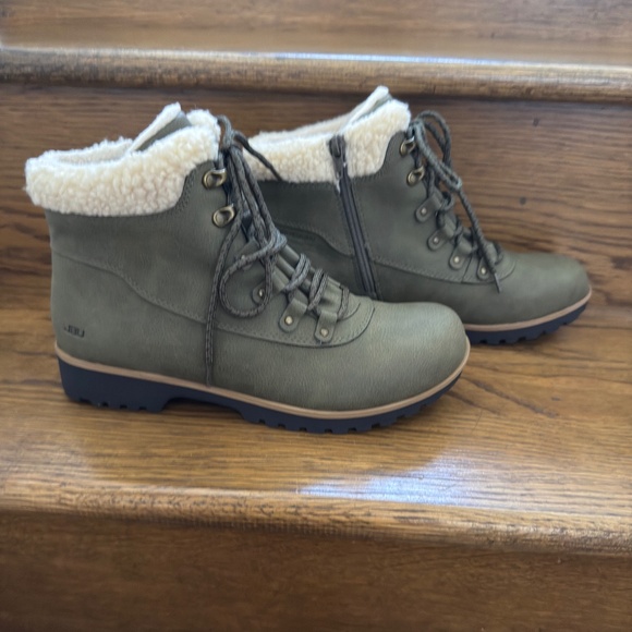 NEW JBU by Jambu Moonstone Water-Resistant Hiker Boot Fleece Lined Leather  9 - Picture 1 of 5